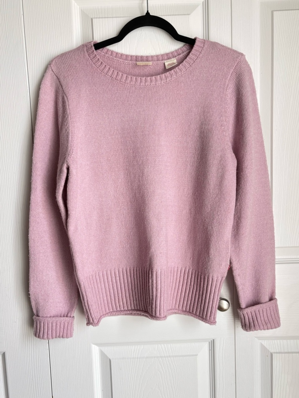 Levi's Women's Scoop Crewneck Sweater in Pale Pink Chic Classic Elegant Large